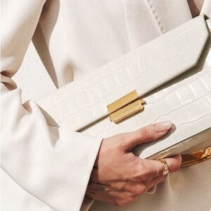 RARE! Kate Spade x The Madison Ave. Collection Croc Embossed Leather Wrislet